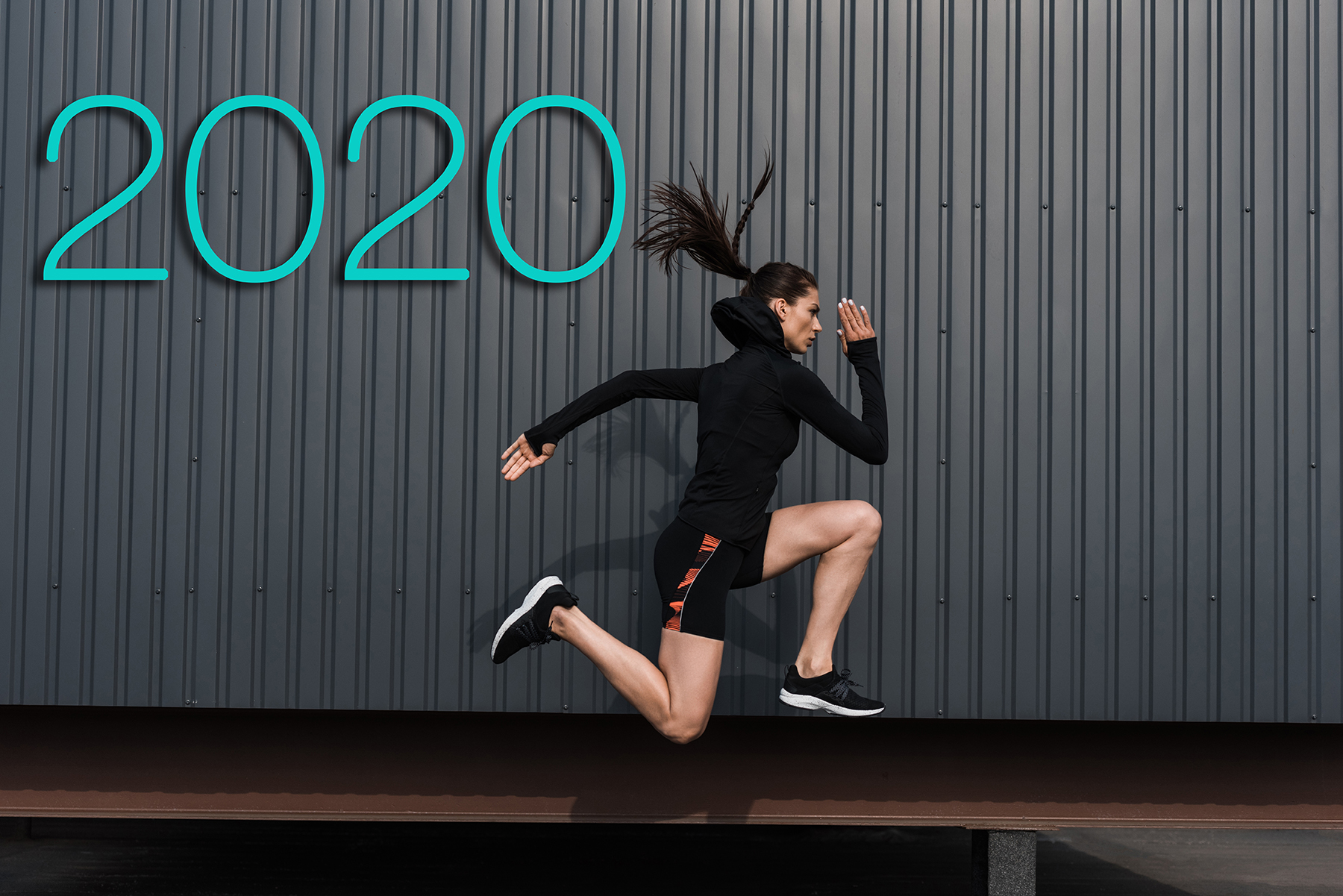 2020 fitness woman running